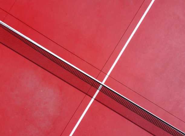 Quels risques légaux en cas de construction court de tennis à Saint Tropez sans autorisation ?
