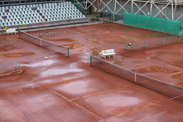 Quels sont les principaux signes qu’un court de tennis en terre battue dans le Var a besoin d’une rénovation ?